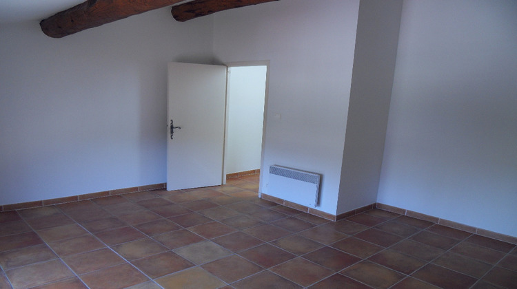 Ma-Cabane - Location Appartement MALAUCENE, 73 m²