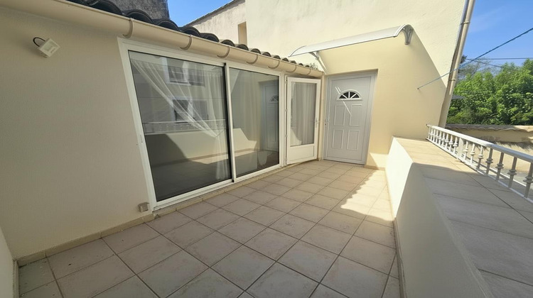 Ma-Cabane - Location Appartement MALLEMORT, 70 m²