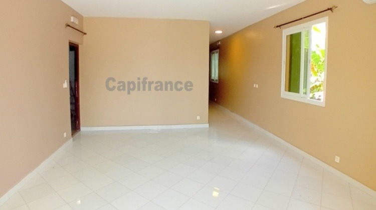 Ma-Cabane - Location Appartement MAMOUDZOU, 93 m²