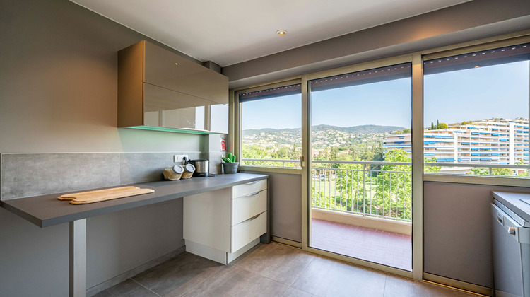 Ma-Cabane - Location Appartement MANDELIEU-LA-NAPOULE, 87 m²