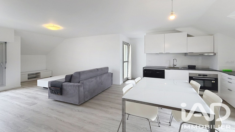 Ma-Cabane - Location Appartement Mandres-les-Roses, 52 m²