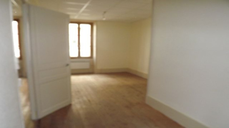 Ma-Cabane - Location Appartement Marcigny, 70 m²