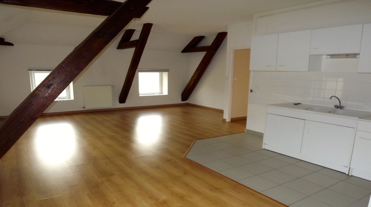 Ma-Cabane - Location Appartement Marcigny, 58 m²