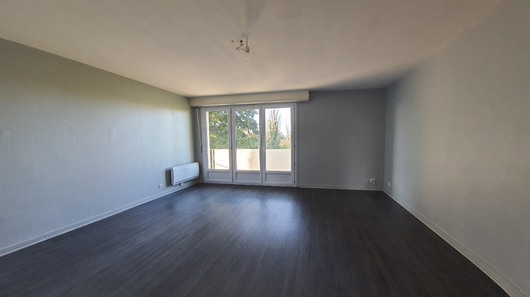 Ma-Cabane - Location Appartement MARCILLAT-EN-COMBRAILLE, 60 m²