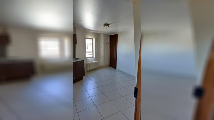 Ma-Cabane - Location Appartement MARGENCY, 72 m²