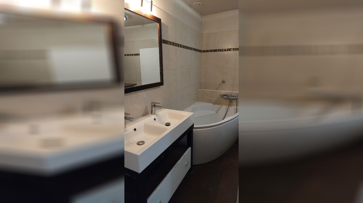 Ma-Cabane - Location Appartement MARGENCY, 72 m²
