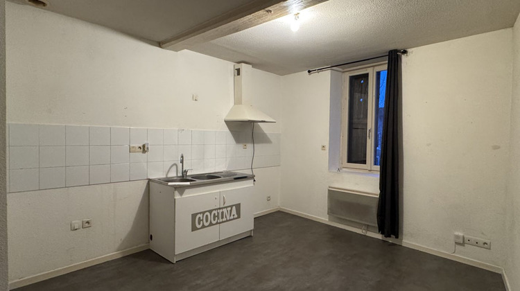 Ma-Cabane - Location Appartement MARINGUES, 38 m²