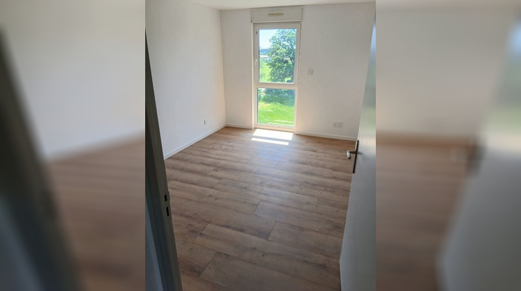 Ma-Cabane - Location Appartement Marlhes, 103 m²
