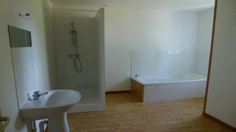 Ma-Cabane - Location Appartement MAROILLES, 100 m²