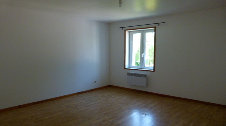 Ma-Cabane - Location Appartement MAROILLES, 100 m²
