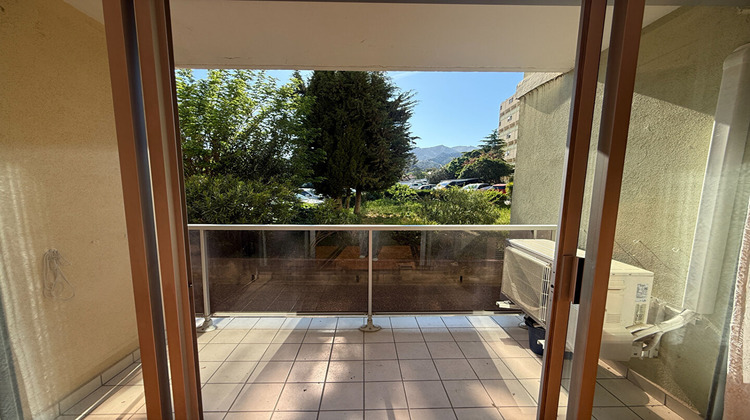 Ma-Cabane - Location Appartement MARSEILLE 10, 66 m²