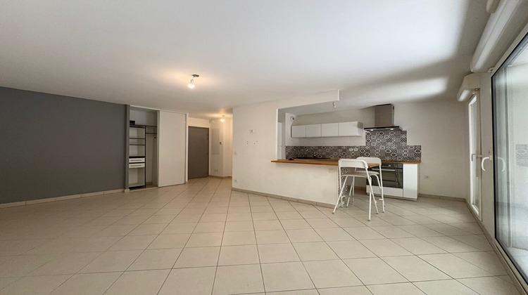 Ma-Cabane - Location Appartement MARSEILLE 12, 47 m²