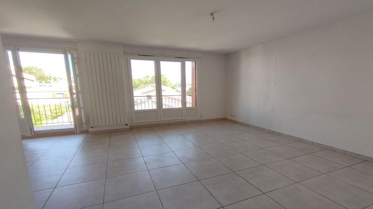 Ma-Cabane - Location Appartement MARSEILLE 13, 52 m²