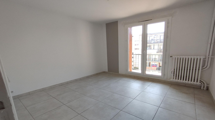 Ma-Cabane - Location Appartement MARSEILLE 13, 52 m²