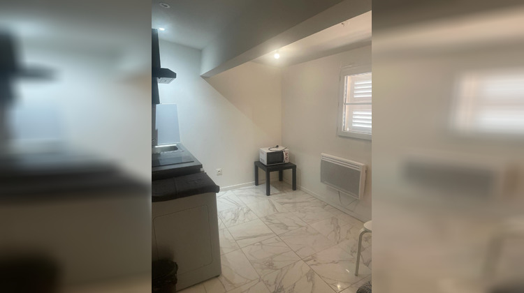 Ma-Cabane - Location Appartement Marseille, 21 m²