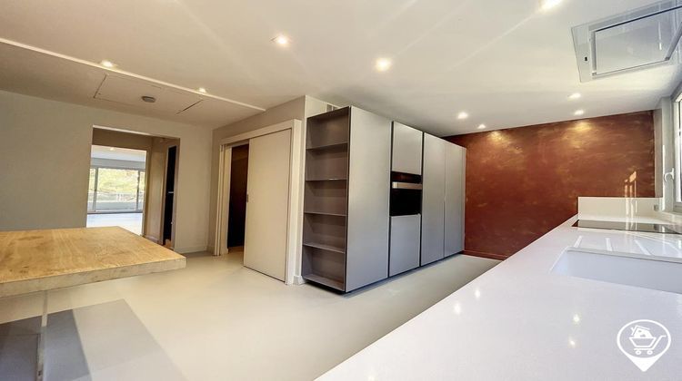 Ma-Cabane - Location Appartement Marseille, 144 m²