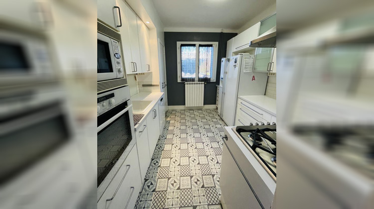 Ma-Cabane - Location Appartement Marseille, 70 m²