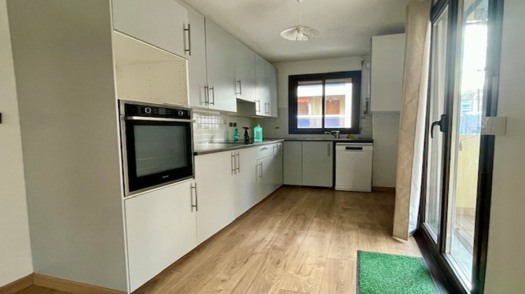 Ma-Cabane - Location Appartement Marseille, 65 m²