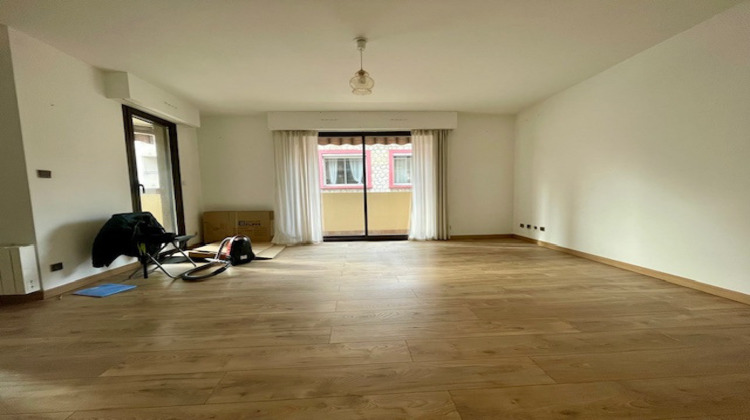 Ma-Cabane - Location Appartement Marseille, 65 m²