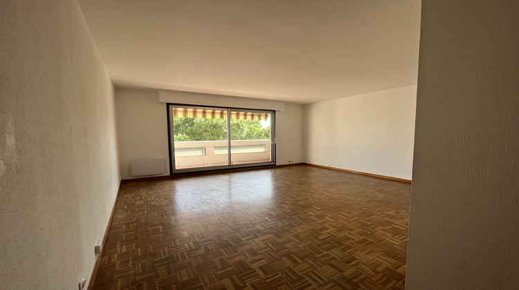 Ma-Cabane - Location Appartement MARSEILLE, 67 m²
