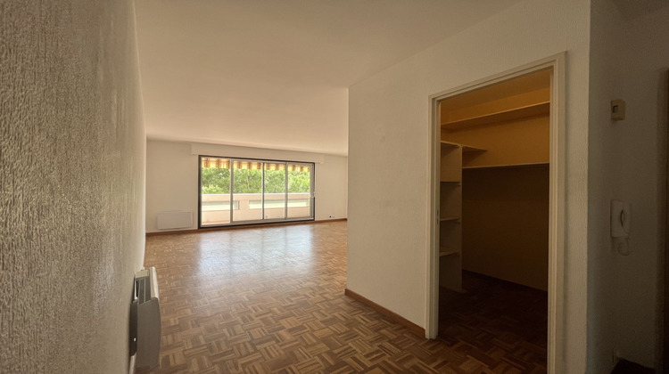 Ma-Cabane - Location Appartement MARSEILLE, 67 m²