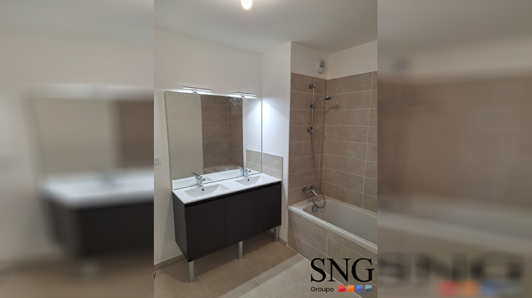 Ma-Cabane - Location Appartement Marseille, 79 m²