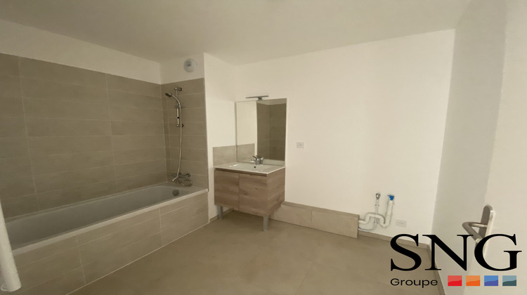 Ma-Cabane - Location Appartement Marseille, 65 m²