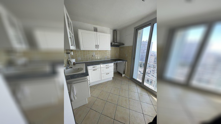Ma-Cabane - Location Appartement MARSEILLE, 56 m²
