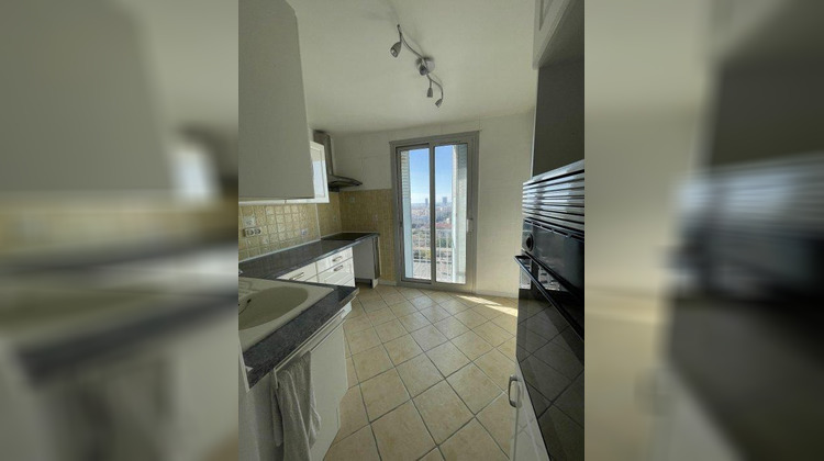 Ma-Cabane - Location Appartement MARSEILLE, 56 m²