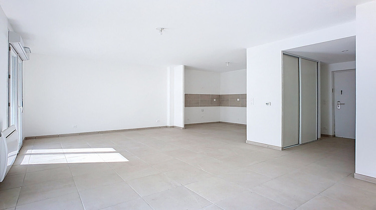 Ma-Cabane - Location Appartement MARSEILLE 15, 73 m²