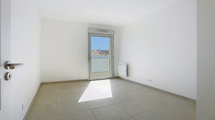 Ma-Cabane - Location Appartement MARSEILLE 15, 73 m²