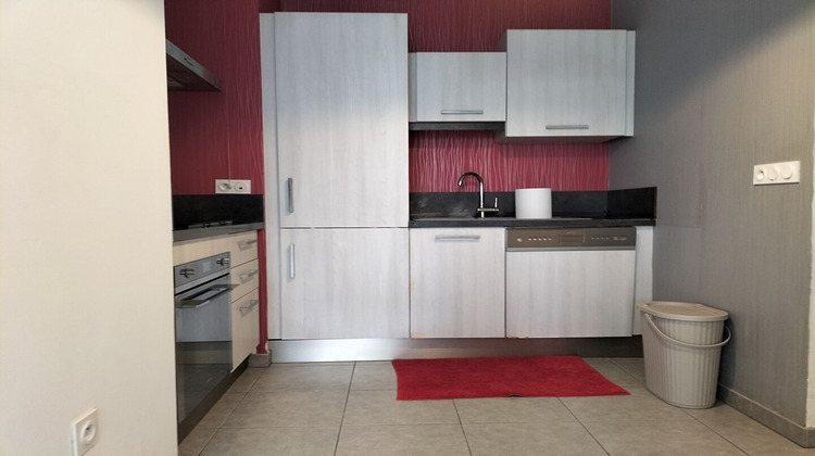 Ma-Cabane - Location Appartement MARSEILLE 3, 66 m²