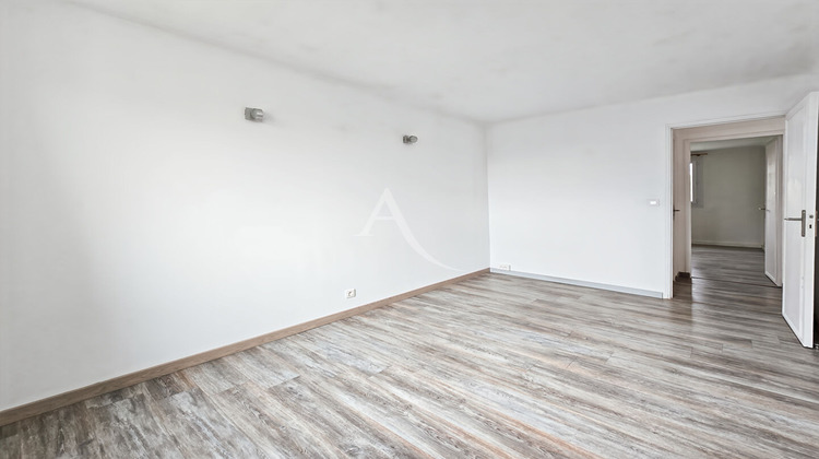 Ma-Cabane - Location Appartement MARSEILLE 4, 63 m²