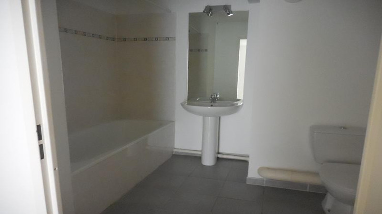 Ma-Cabane - Location Appartement MARSEILLE 4, 60 m²