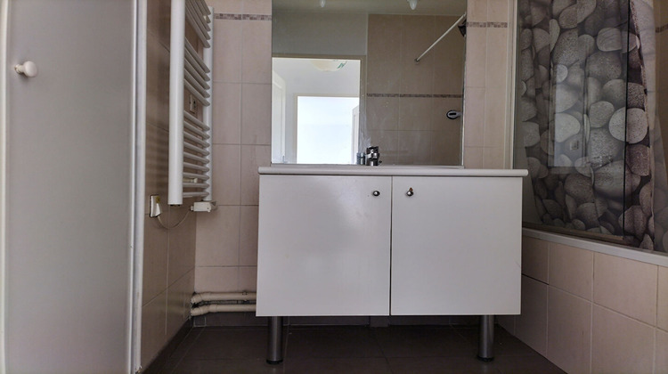 Ma-Cabane - Location Appartement MARSEILLE 8, 46 m²