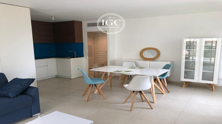 Ma-Cabane - Location Appartement MARSEILLE 8, 52 m²