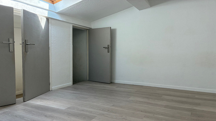 Ma-Cabane - Location Appartement MARSEILLE 8, 62 m²