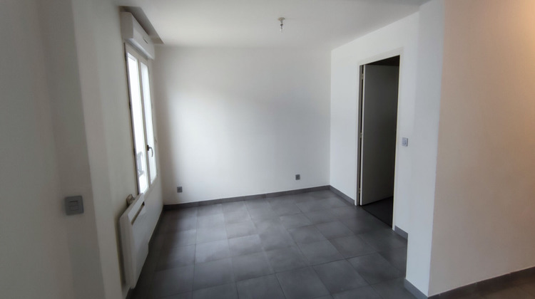 Ma-Cabane - Location Appartement MAULE, 35 m²