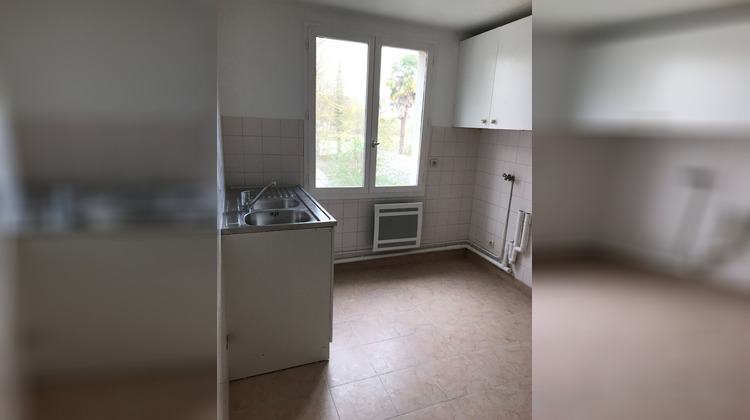 Ma-Cabane - Location Appartement MAULE, 54 m²