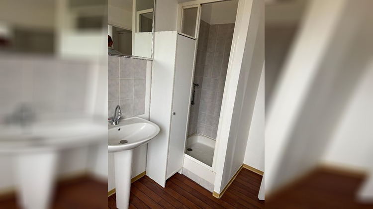 Ma-Cabane - Location Appartement Mayenne, 42 m²