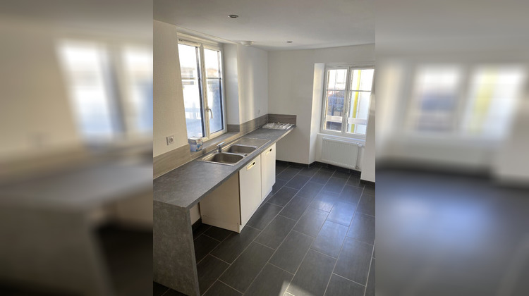 Ma-Cabane - Location Appartement Mayenne, 149 m²