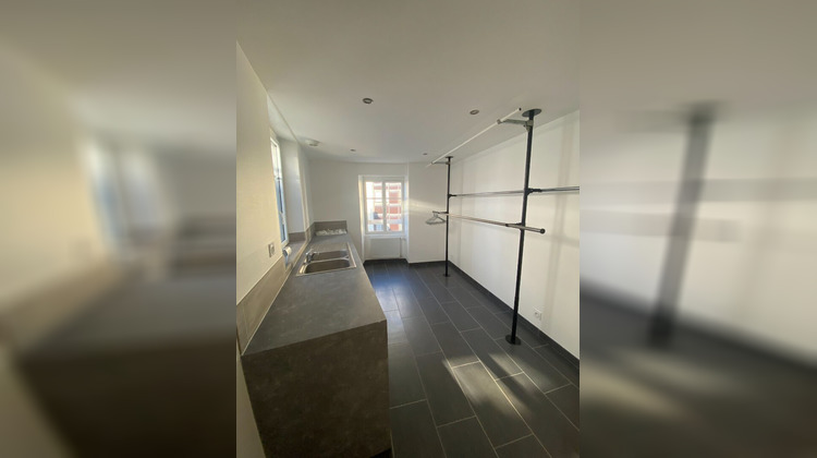 Ma-Cabane - Location Appartement Mayenne, 149 m²