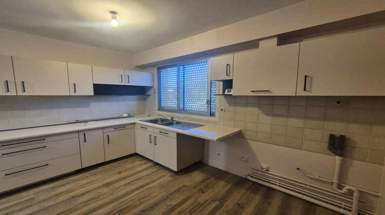 Ma-Cabane - Location Appartement Mayenne, 86 m²
