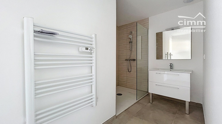 Ma-Cabane - Location Appartement Mazan, 67 m²