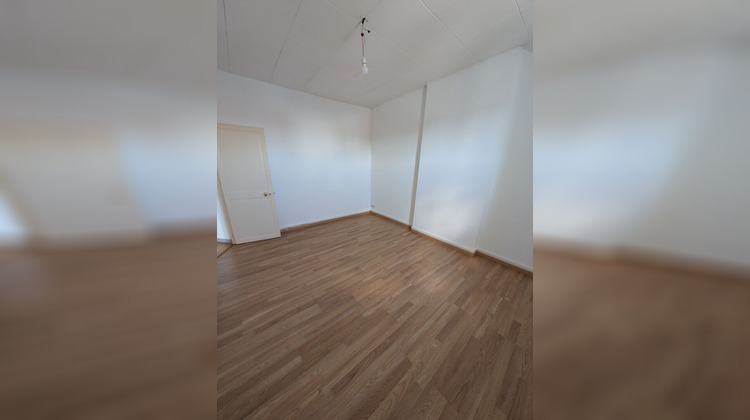 Ma-Cabane - Location Appartement MEHUN-SUR-YEVRE, 75 m²