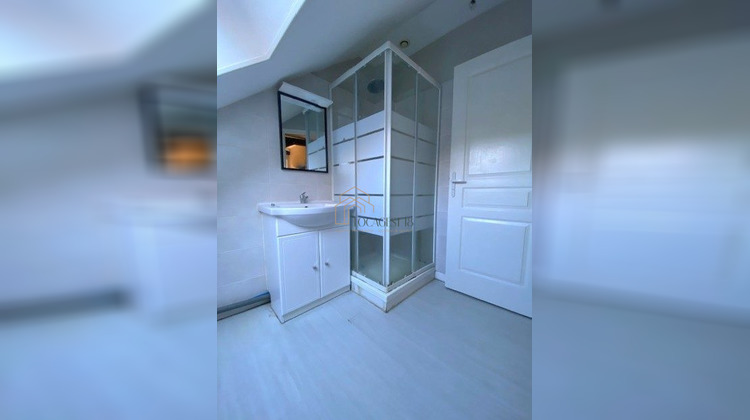 Ma-Cabane - Location Appartement MEHUN-SUR-YEVRE, 46 m²