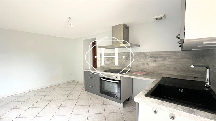 Ma-Cabane - Location Appartement MEILLONNAS, 104 m²