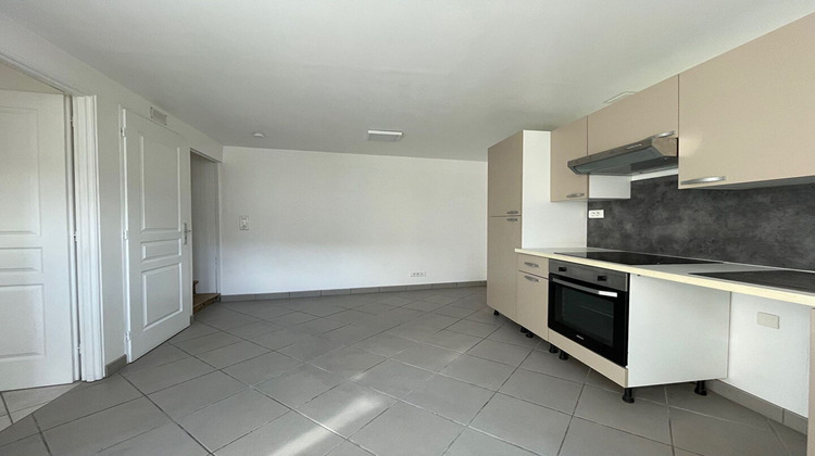 Ma-Cabane - Location Appartement MERU, 64 m²