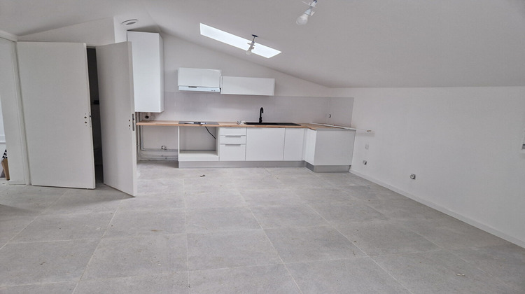 Ma-Cabane - Location Appartement MEXIMIEUX, 48 m²