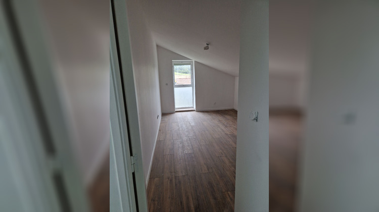 Ma-Cabane - Location Appartement MEXIMIEUX, 48 m²
